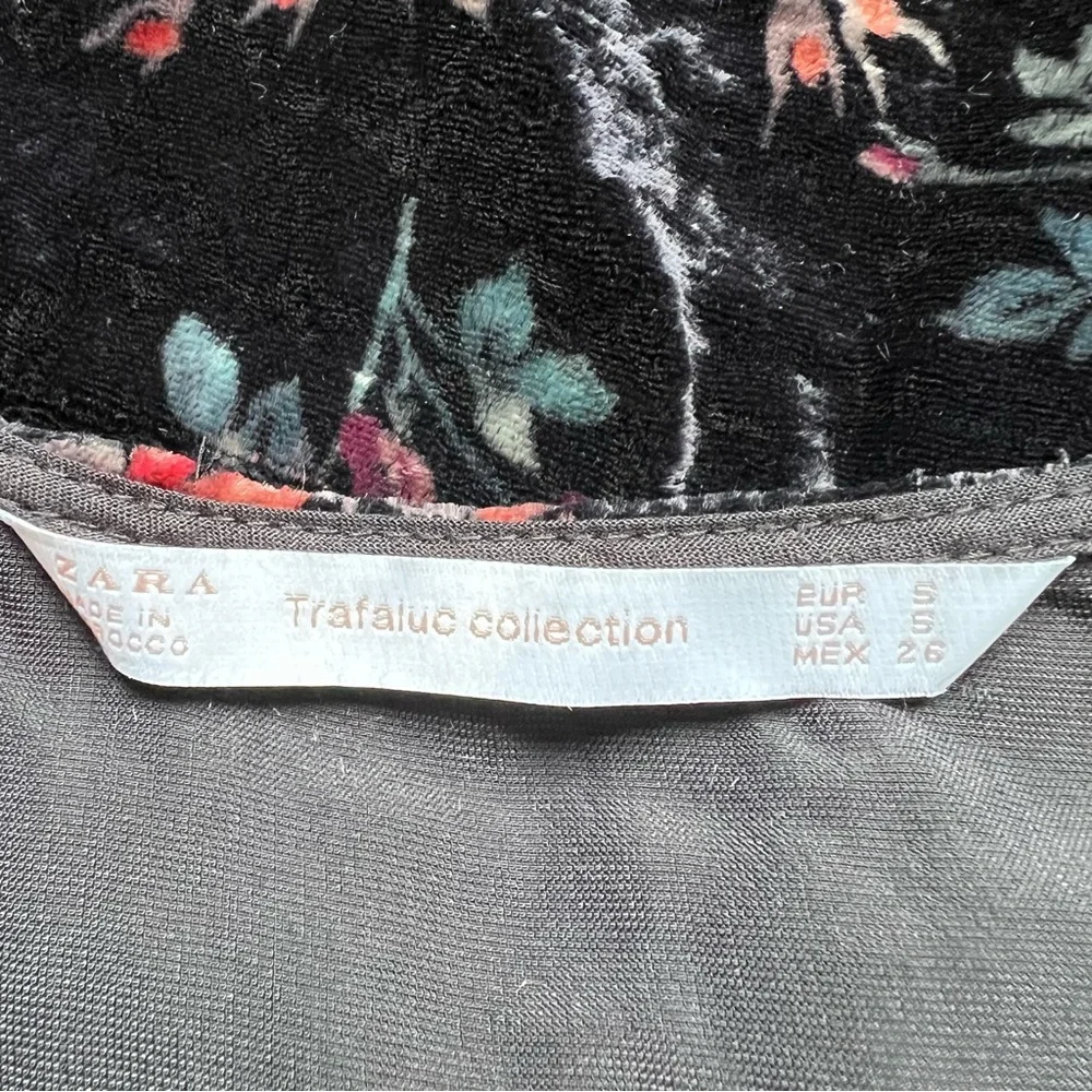 ZARA Velvet Wrap Top Sz S Black Floral Boho Gypsy Bell Sleeves V Neck Whimsical - Picture 9 of 16